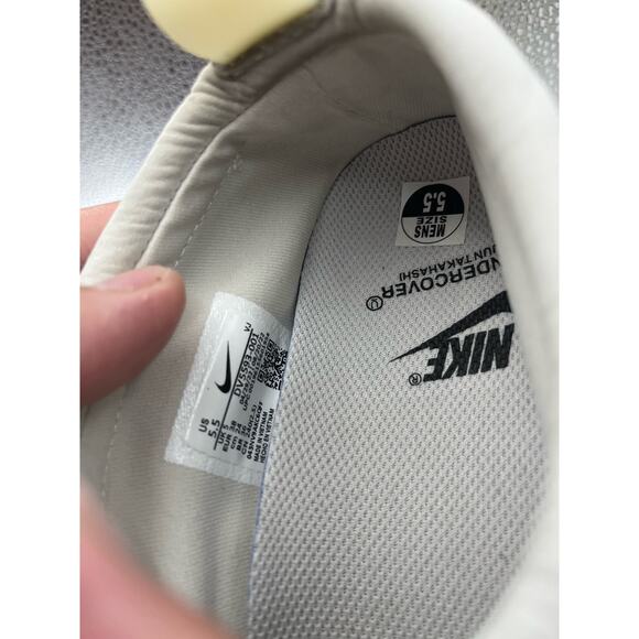 Nike MOC Flow SP Undercover Light Bone University Red Mens Size 5.5 - Picture 7 of 7